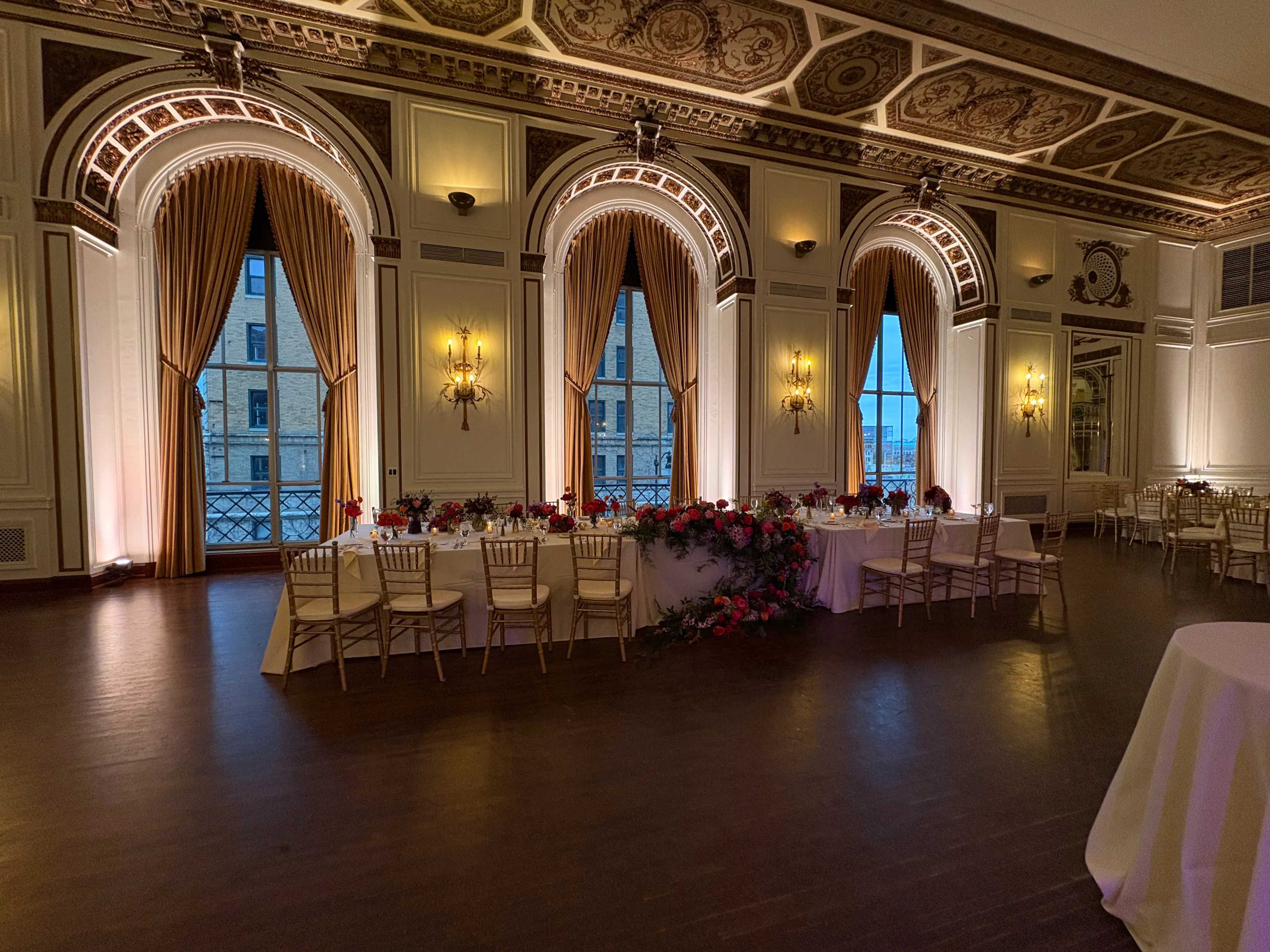 Weekend ComeBack performing live at Colony Club Detroit wedding